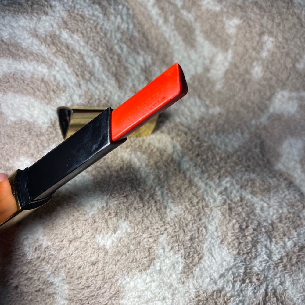 HOURGLASS BLUSH - Picture 2 of 3
